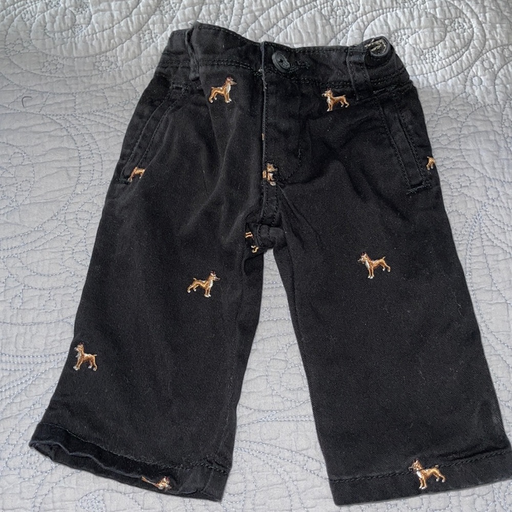 6-9 months Black pants with dog embroidery. Adjustable waist. Pockets